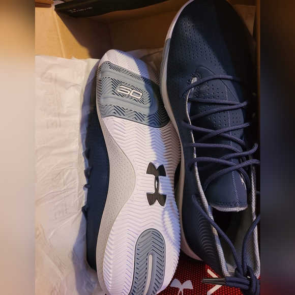 UNDER ARMOUR SC SHOES NEW - Picture 1 of 1